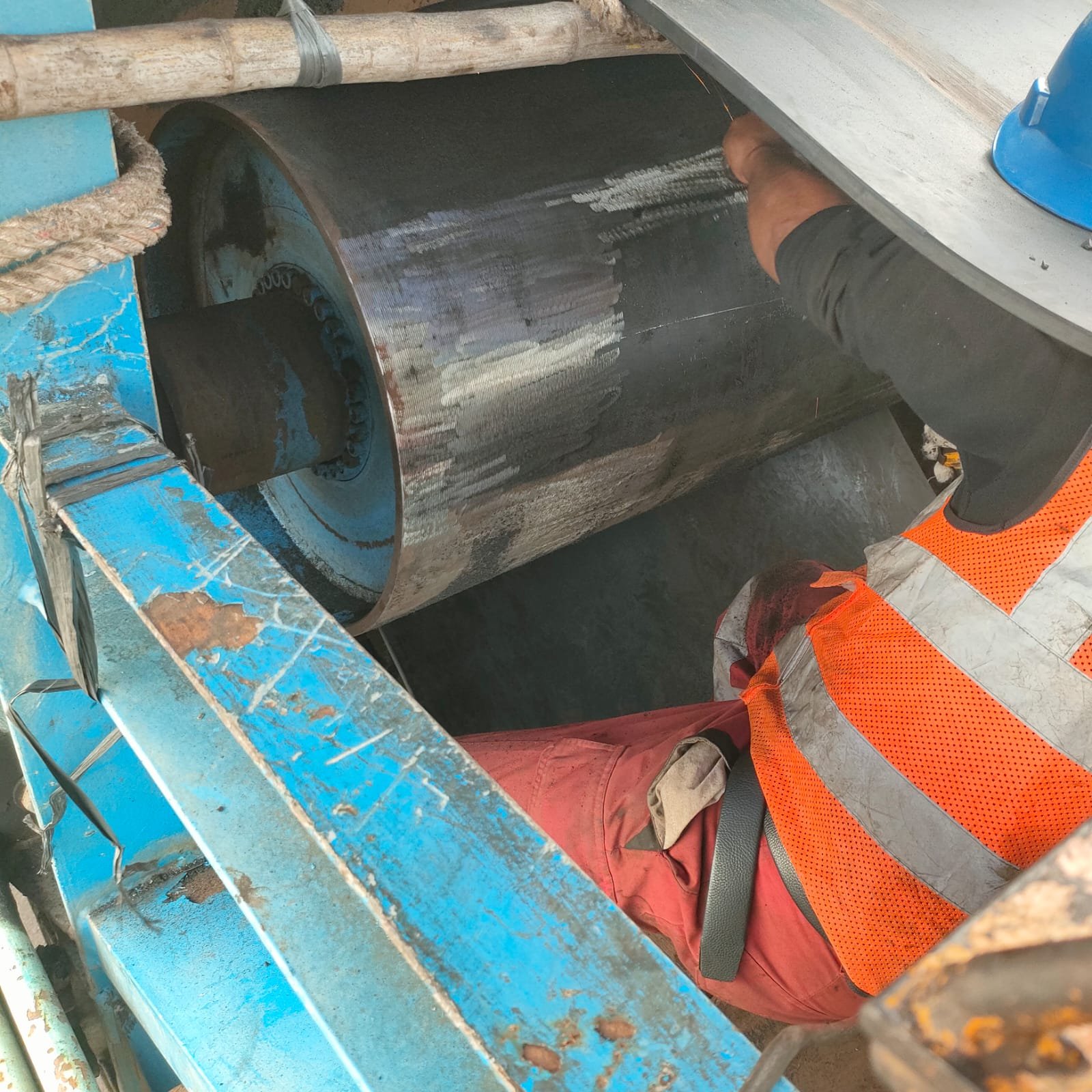 JASA HOT SPLICING.COLD SPLICING & LAGGING PULLEY