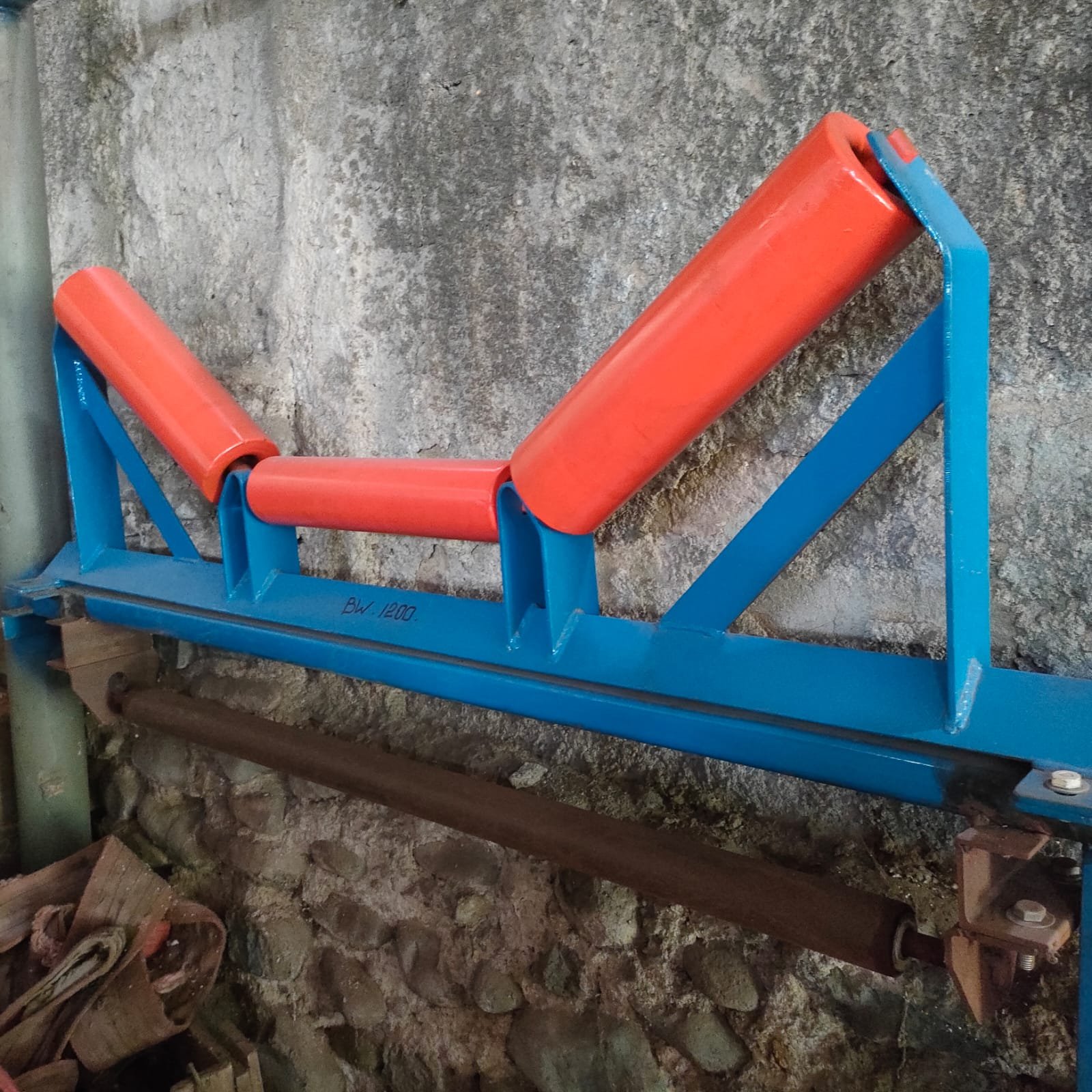 PERLENGKAPAN BELT CONVEYOR